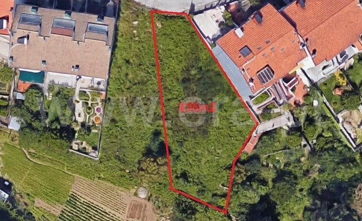 Lote / Vila Nova de Gaia, Pedroso