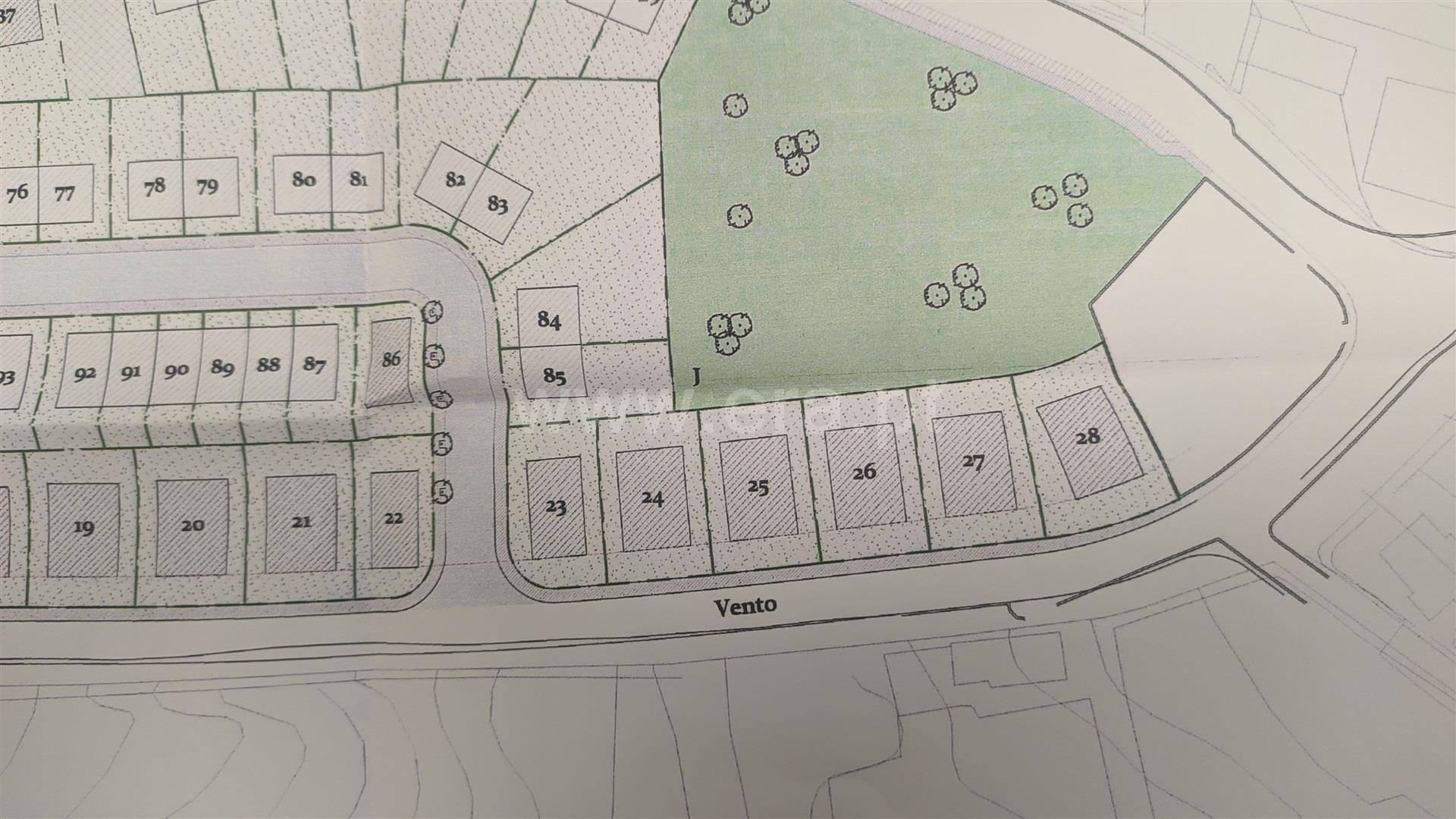 Land for sale in Vila Nova de Gaia, Portugal — €72,500