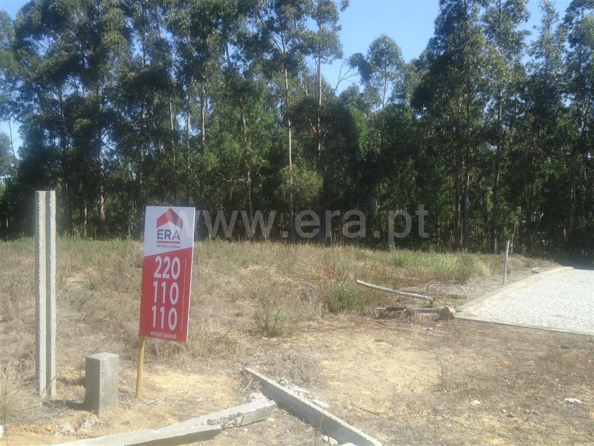 Land for sale in Vila Nova de Gaia, Portugal — €180,000