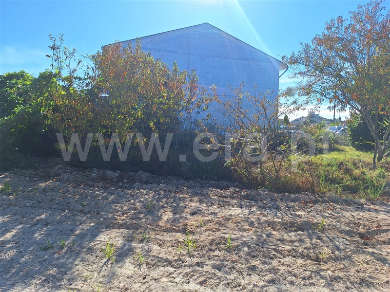 Lote / Vila Nova de Gaia, Vilar de Andorinho