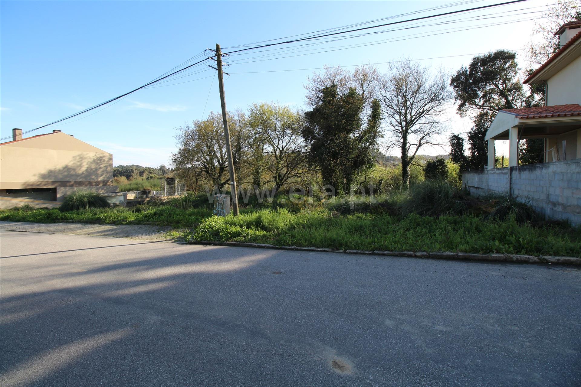 Land for sale in Vila Nova de Gaia, Portugal — €71,500
