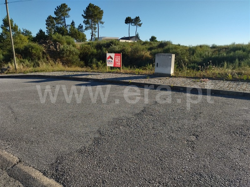 Lote  Vila Nova de Paiva, Vila Nova de Paiva - 666456 - 8
