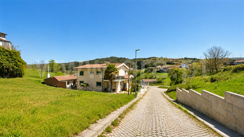 Lote / Vila Pouca de Aguiar, Vila Pouca de Aguiar