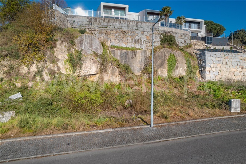Lote  Vizela, Infias - 1303882 - 5
