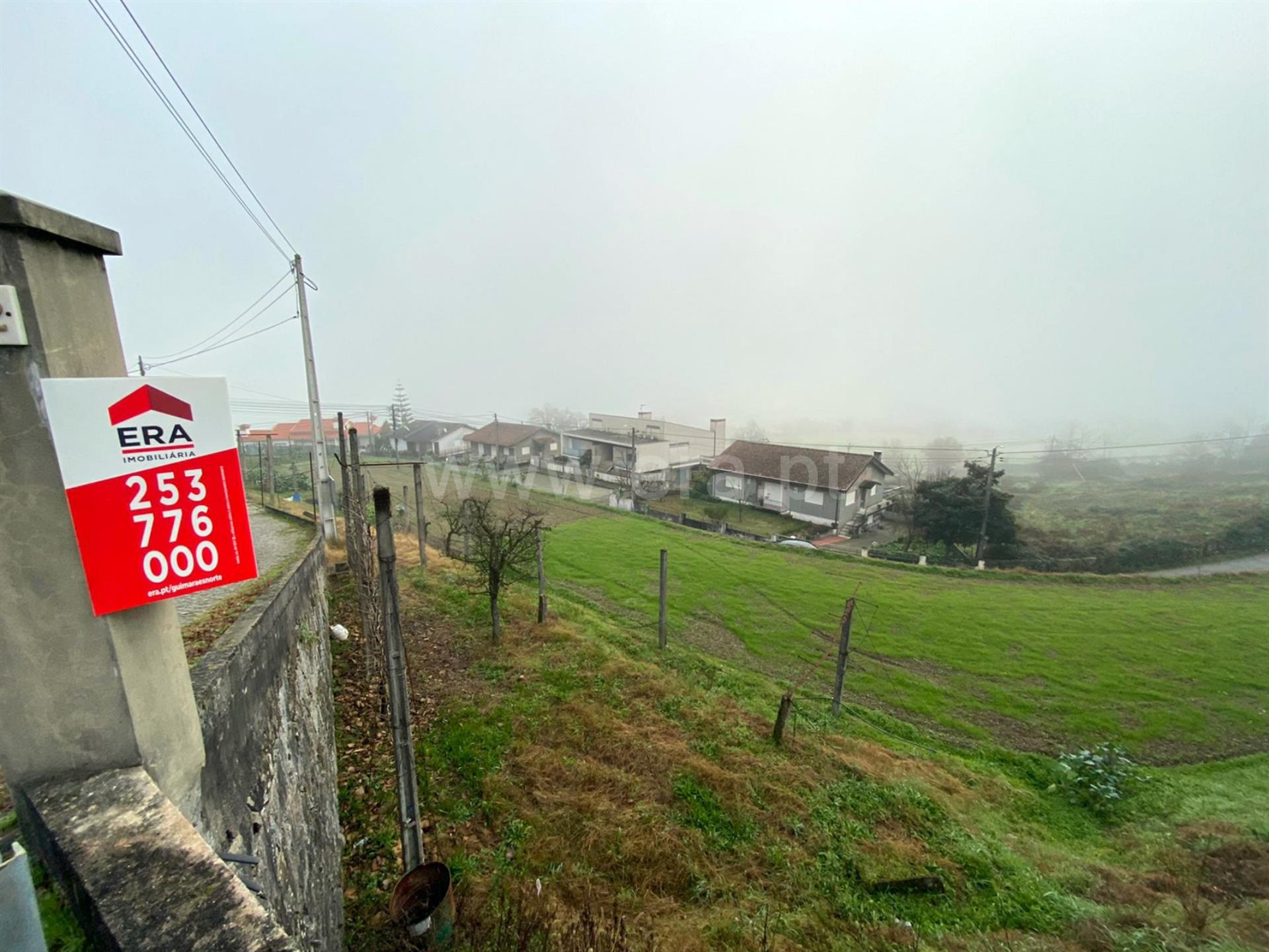 Land for sale in Guimarães, Portugal — €162,500