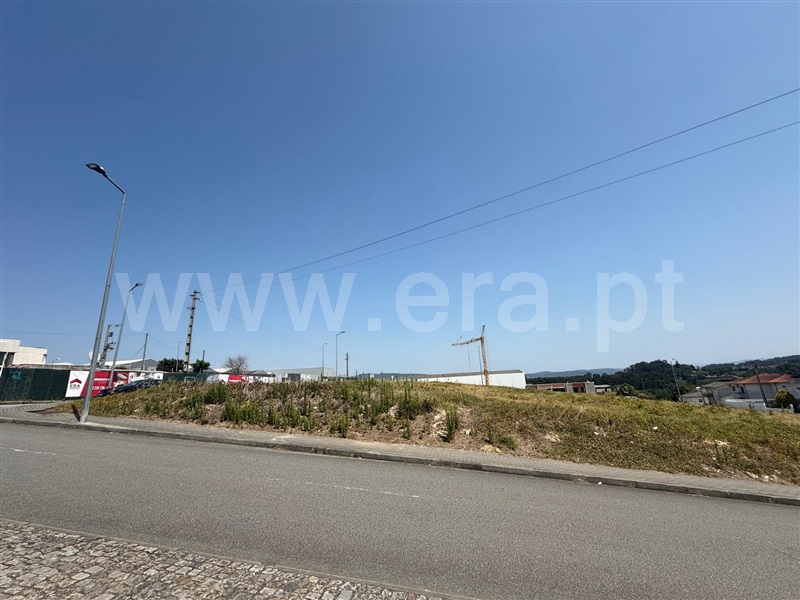 Loteamento / Guimarães, Sande Vila Nova e Sande São Clemente