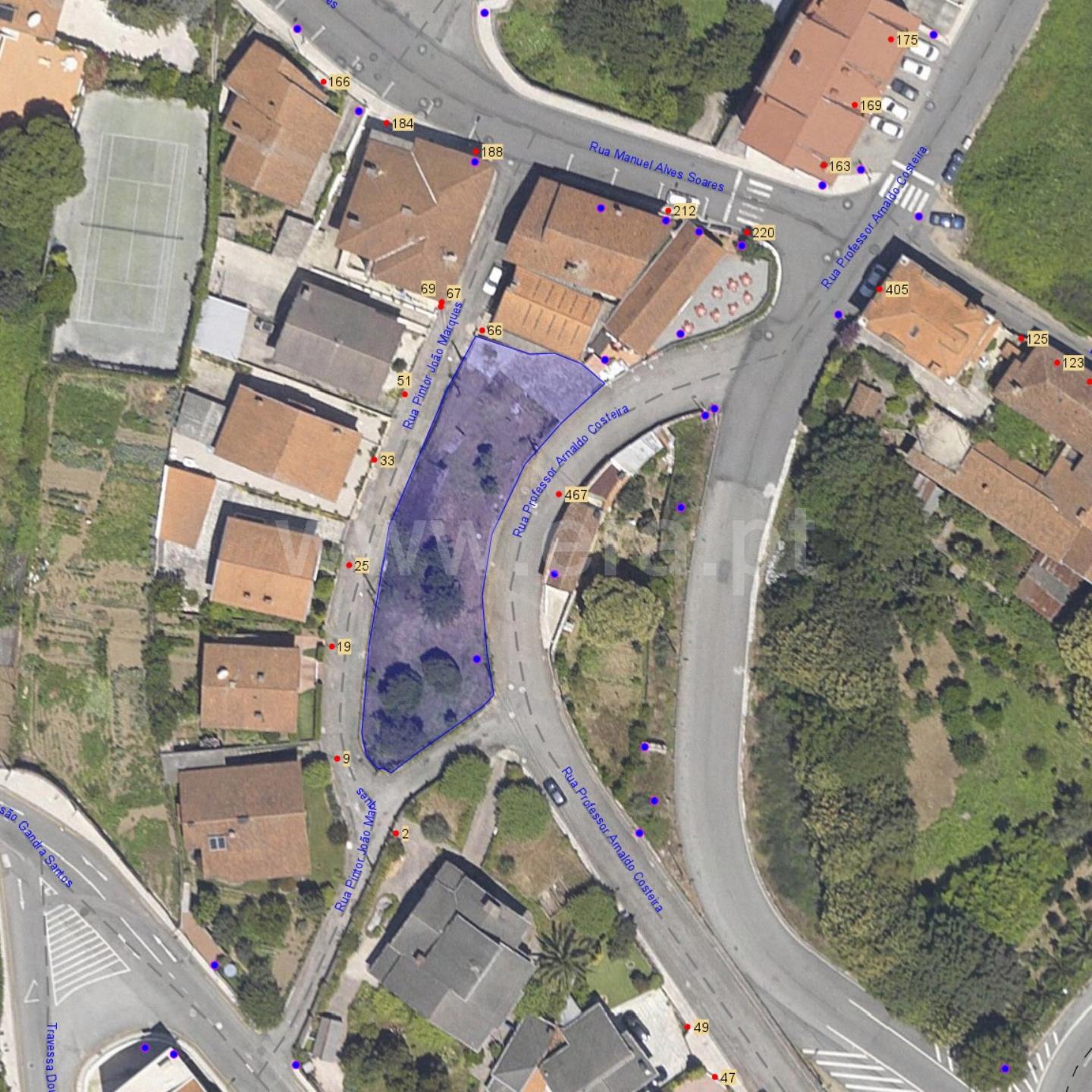 Land for sale in Oliveira de Azeméis, Portugal — €250,000