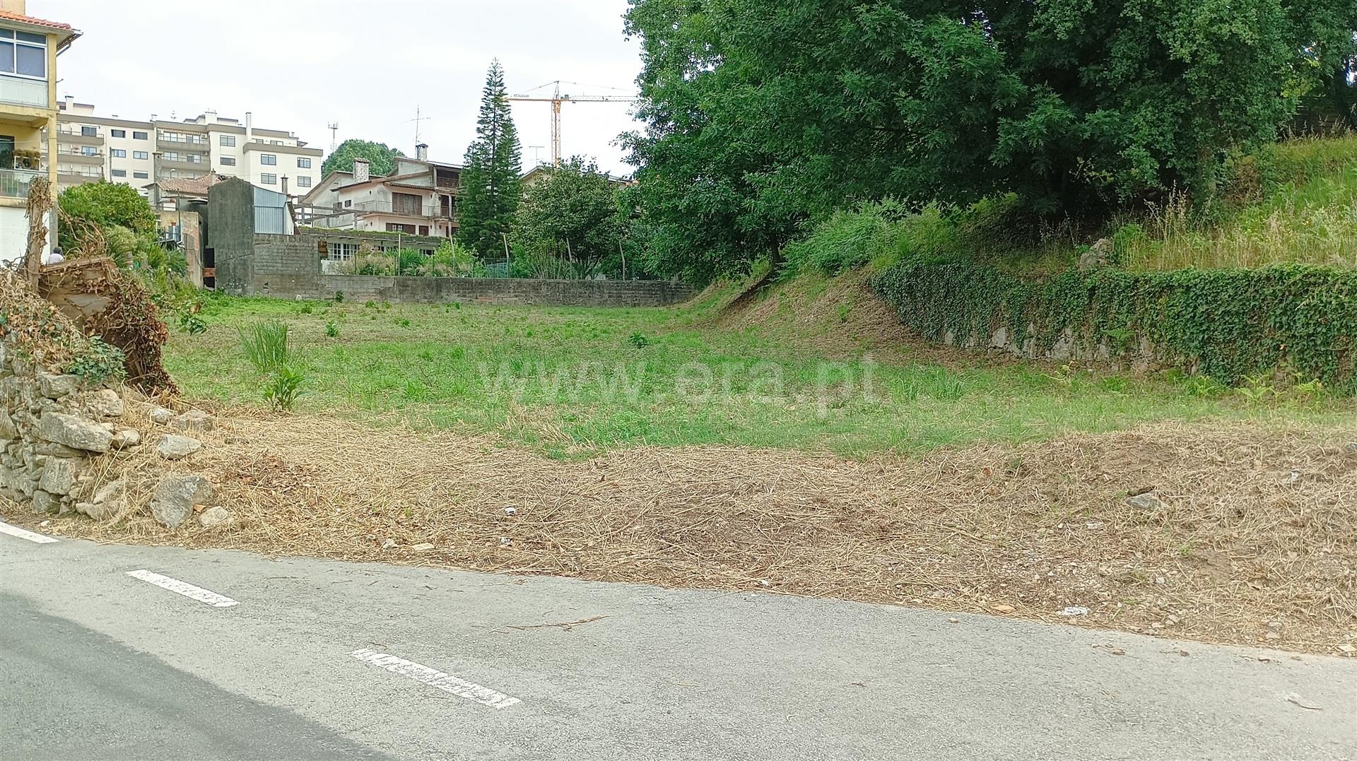 Land for sale in Oliveira de Azeméis, Portugal — €150,000