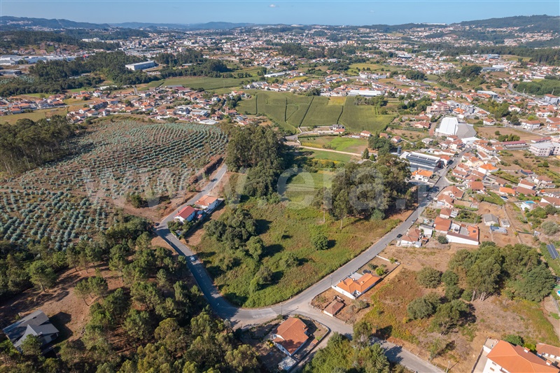 Loteamento / Paços de Ferreira, Carvalhosa