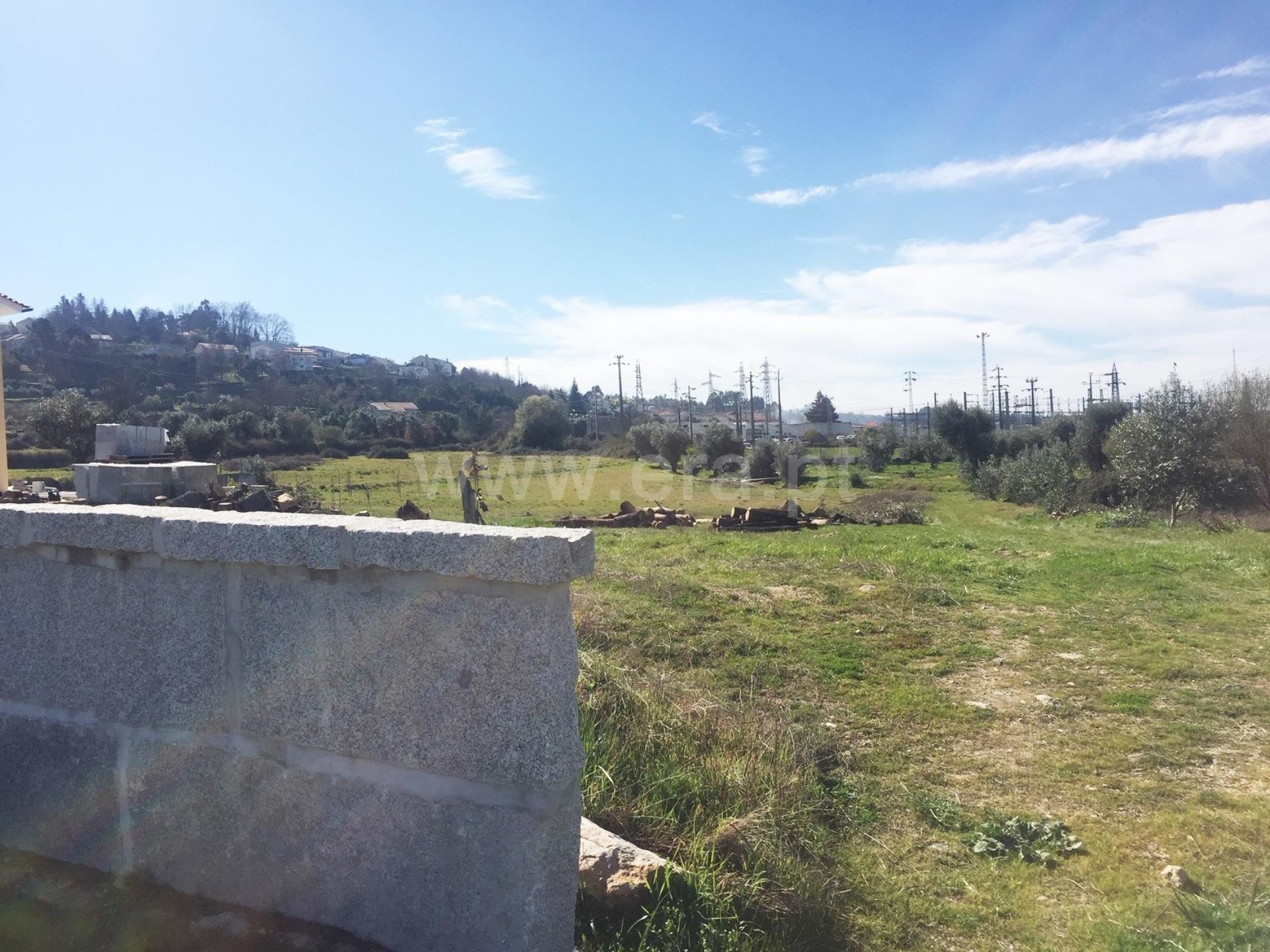 Land for sale in Seia, Portugal — €60,000