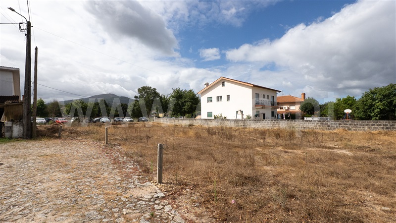 Loteamento  Vila Nova de Cerveira, Campos e Vila Meã - 1503851 - 8