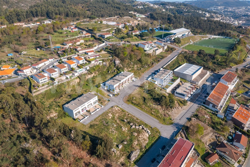 Loteamento  Vizela, Infias - 1303883 - 4