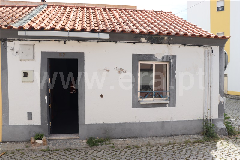 Moradia / Abrantes, Rossio ao Sul do Tejo