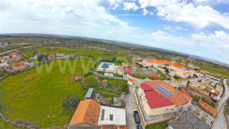 Arrecadação  Almeida, Castelo Bom - 1464804 - 7