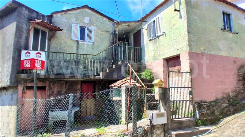 Moradia / Baião, Gove