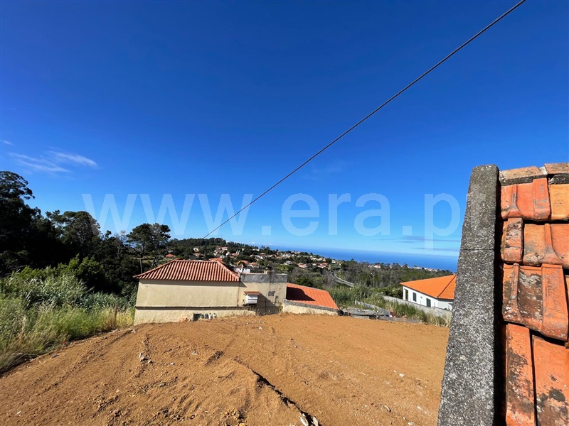 Moradia / Calheta (Madeira), Prazeres