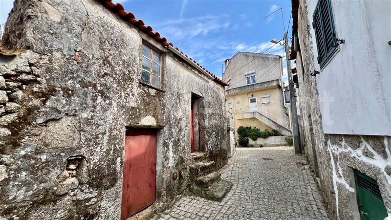 Moradia  Celorico da Beira, Celorico (São Pedro e Santa Maria) e Vila Boa do Mondego - 1503958 - 9
