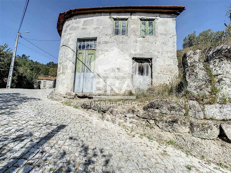 Moradia / Celorico de Basto, Vale de Bouro