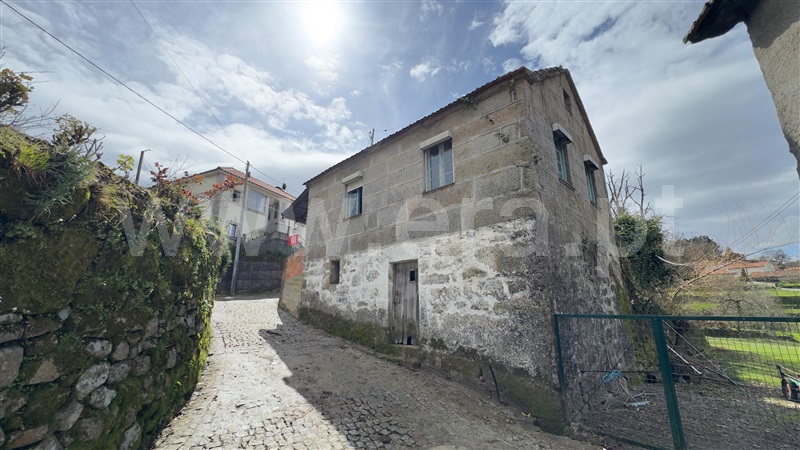 Moradia / Cinfães, Tendais