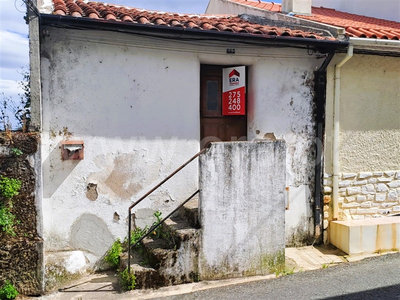 Moradia / Covilhã, Cantar-Galo e Vila do Carvalho