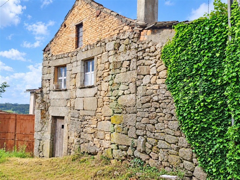 Moradia em Banda / Sátão, Vila Boa