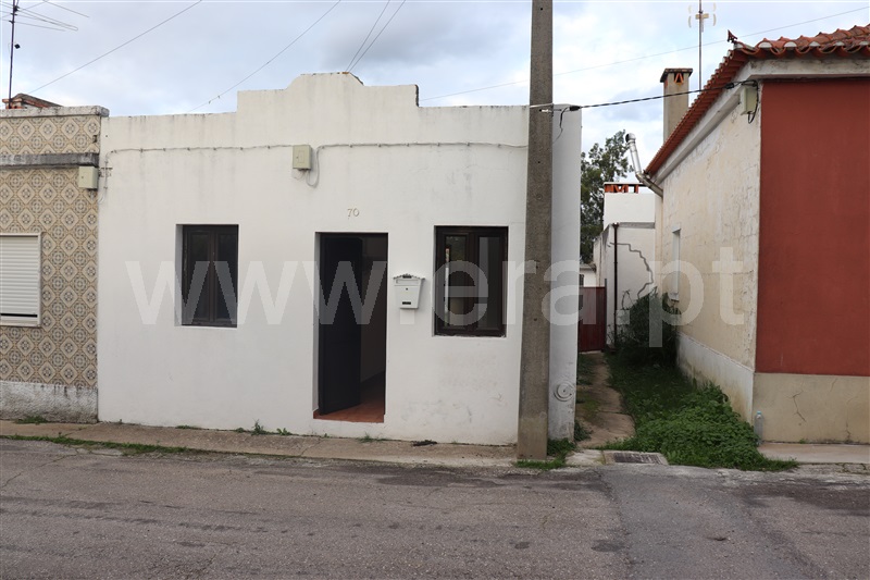Moradia em Banda T1 / Abrantes, Crucifixo