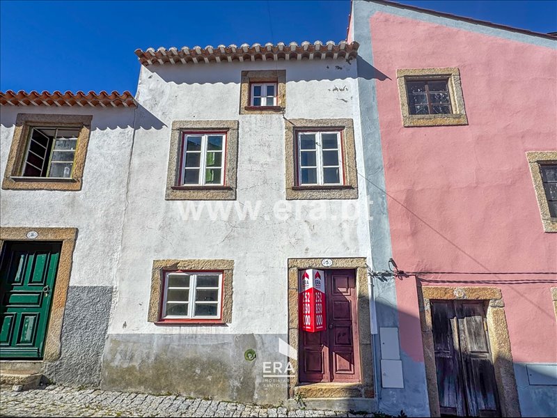 Moradia em Banda T1 / Almeida, Almeida
