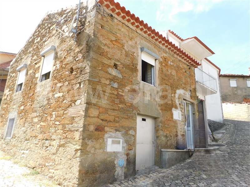 House in Castelo Branco - View 2