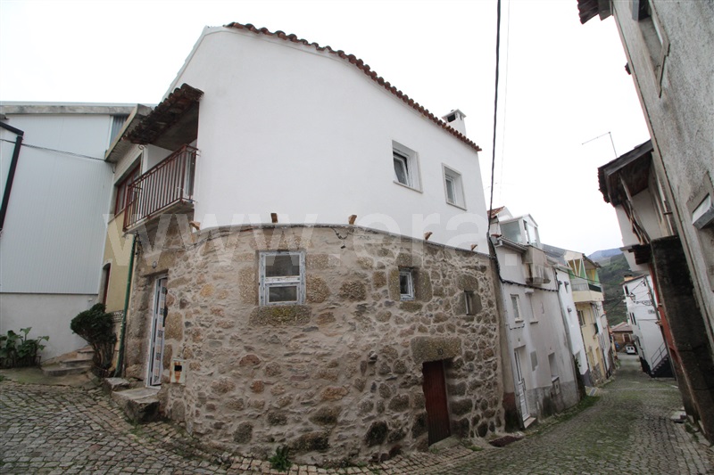 Moradia T1 à venda em Cortes do Meio, Covilhã — foto 3