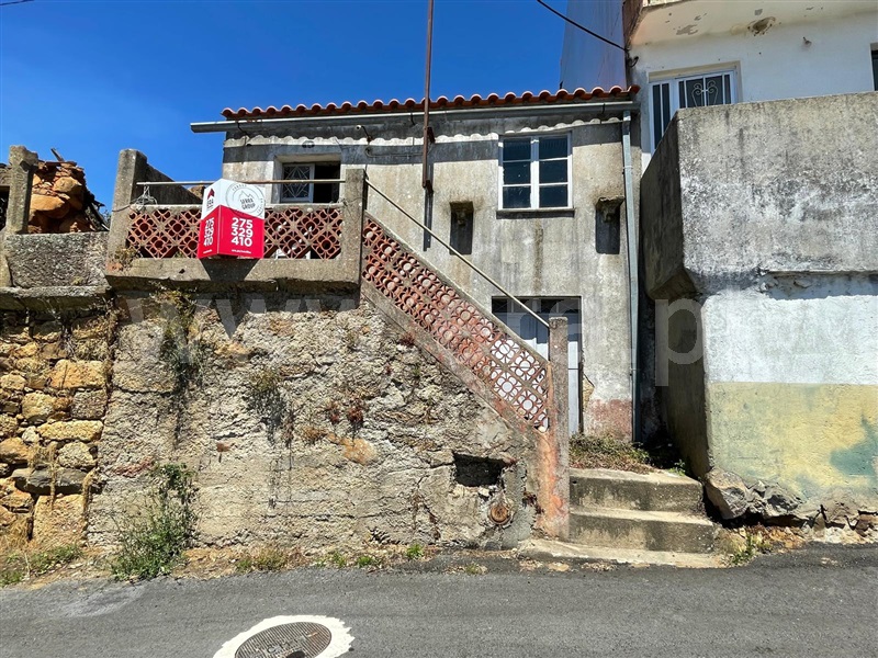 Moradia em Banda T1 / Fundão, Escarigo