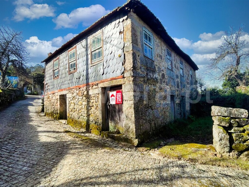 Moradia em Banda T1 / Penalva do Castelo, Castelo de Penalva