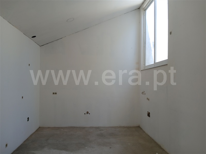 Moradia em Banda T2 Abrantes, Bicas - 1506581 - 11