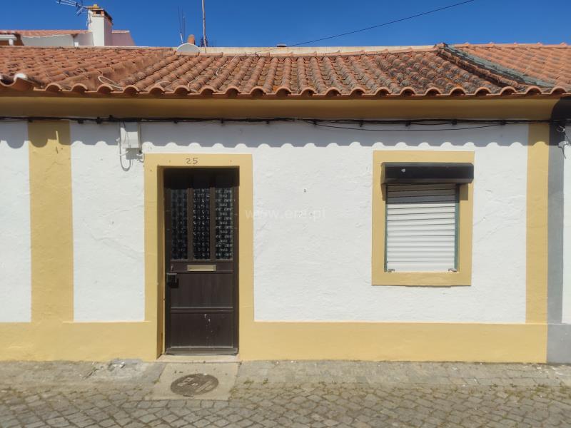 Moradia em Banda T2 / Abrantes, Rossio ao Sul do Tejo