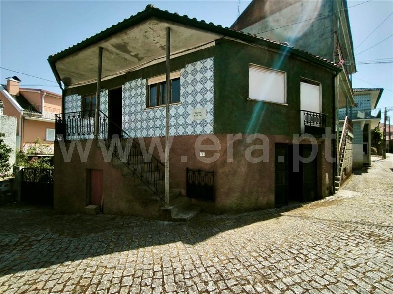 Moradia em Banda T2 / Aguiar da Beira, Aguiar da Beira e Coruche