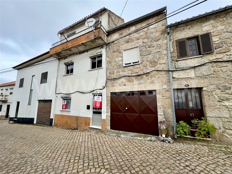 Moradia em Banda T2 / Belmonte, Maçainhas de Belmonte
