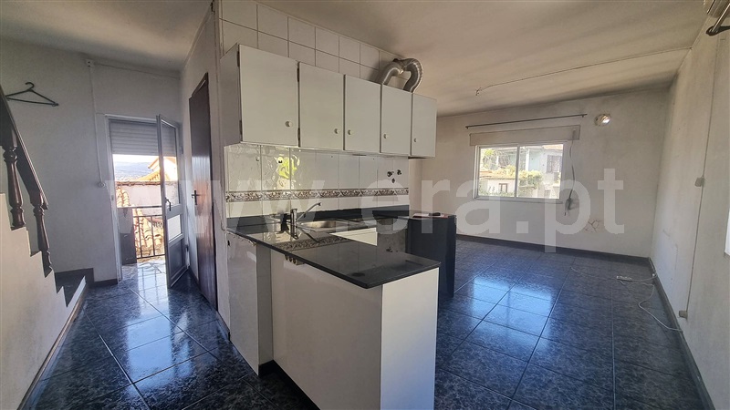 Moradia em Banda T2 / Chaves, Faiões
