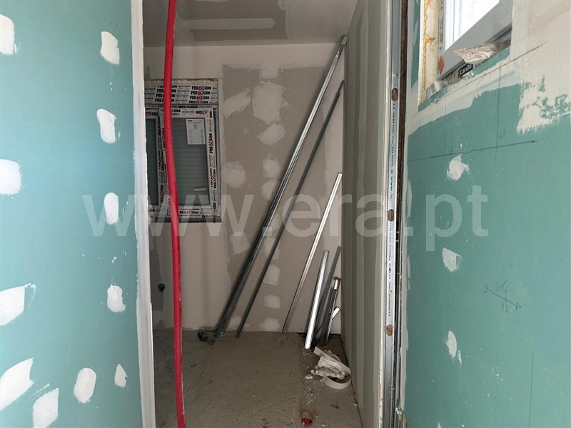 Moradia em Banda T2 Chaves, Santa Cruz/Trindade e Sanjurge - 1499061 - 5