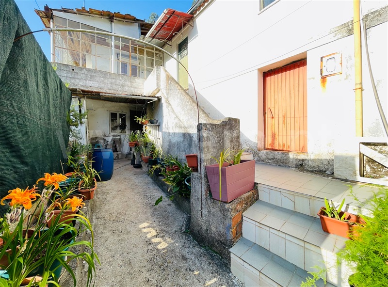 Moradia em Banda T2 / Coimbra, Almalaguês