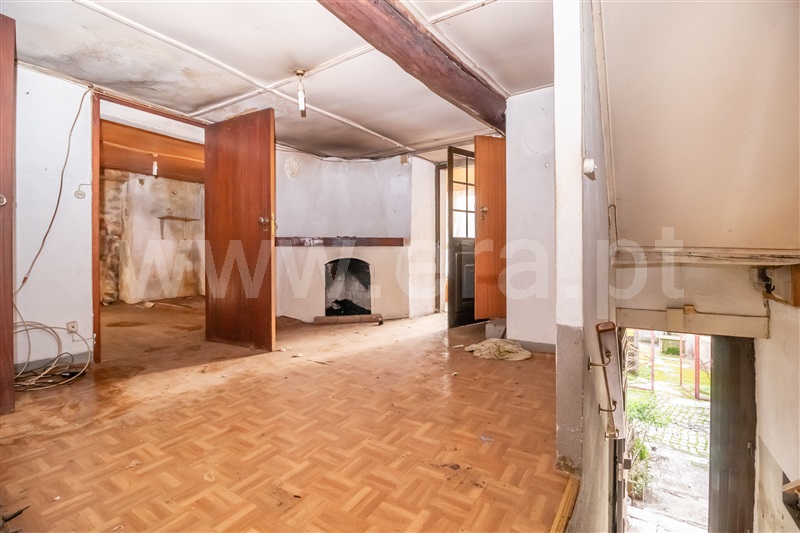 Moradia T2 em Peso, €27.500