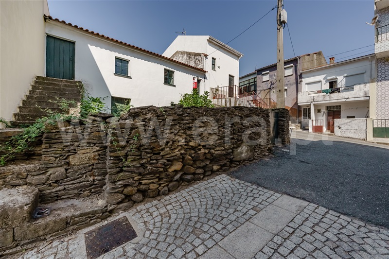 Moradia em Banda T2 / Covilhã, Verdelhos