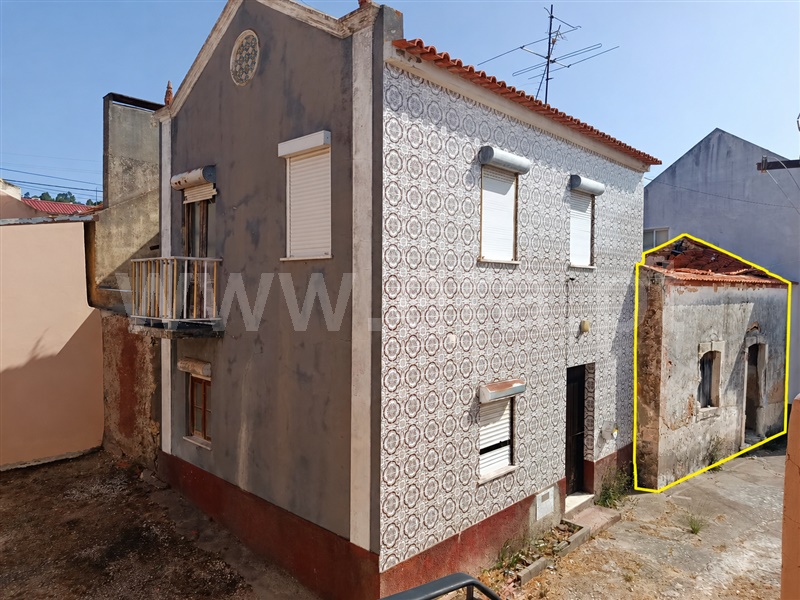 Moradia T2 à venda em Vila Verde, €40.000