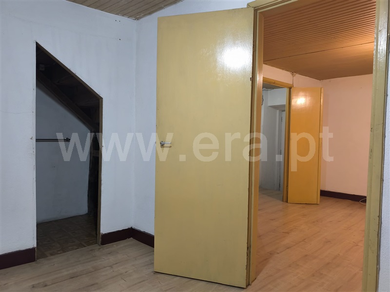 Moradia em Banda T2 Fundão, Telhado - 1451357 - 5