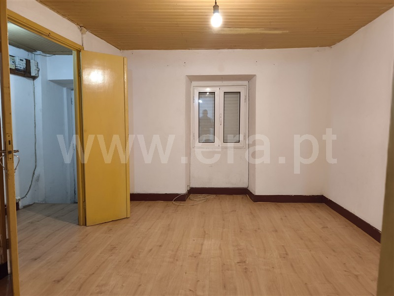 Moradia em Banda T2 Fundão, Telhado - 1451357 - 7