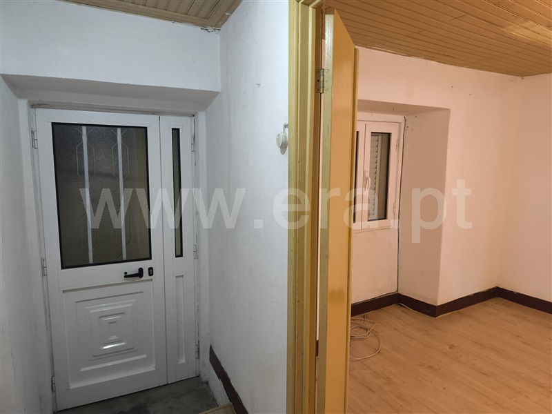 Moradia em Banda T2 Fundão, Telhado - 1451357 - 13