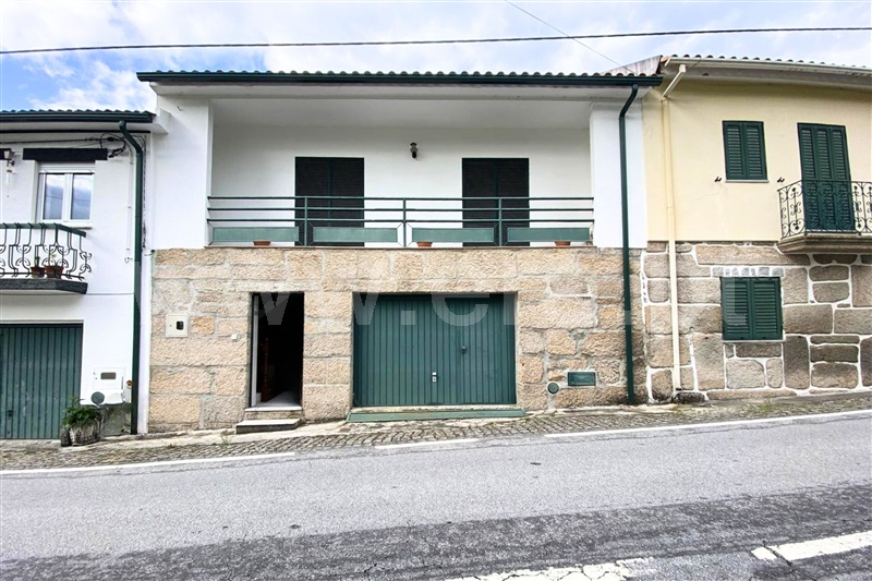 Moradia em Banda T2 / Gouveia, Ribamondego