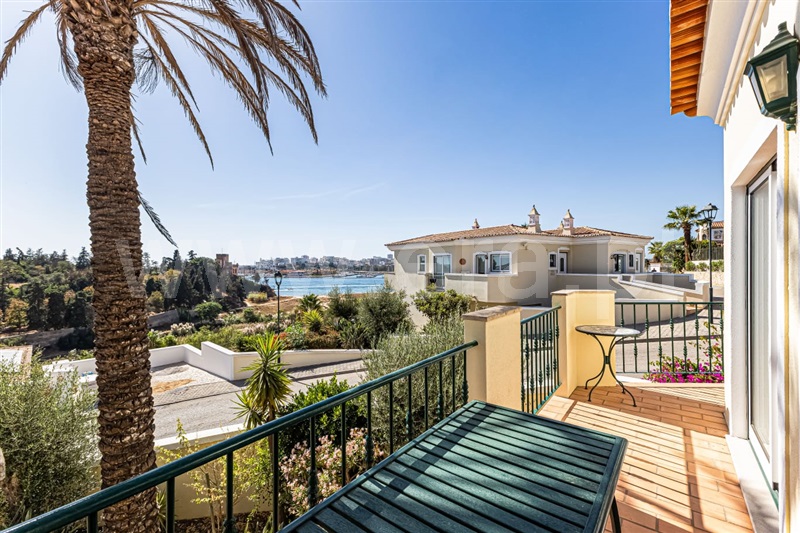 Moradia em Banda T2 / Lagoa, Ferragudo