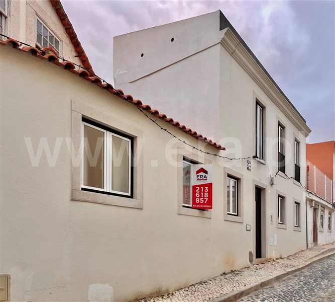 Moradia em Banda T2 / Lisboa, Ajuda