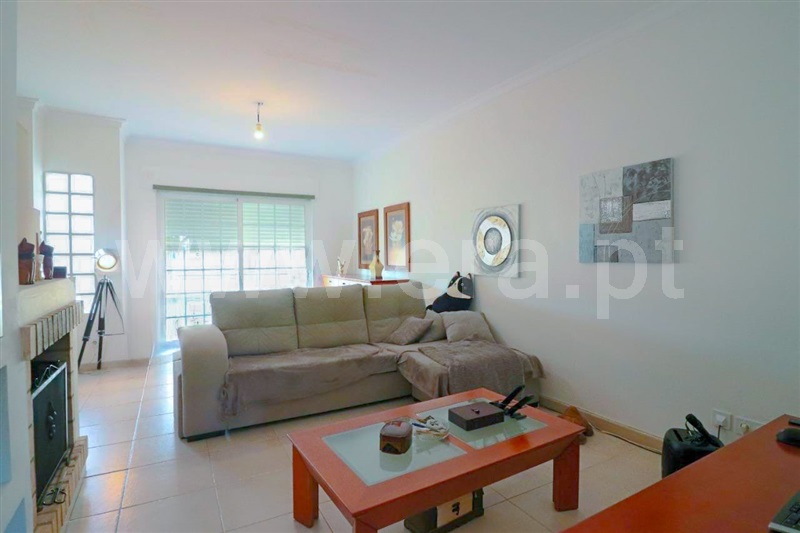 Moradia em Banda T2 / Loulé, Salir