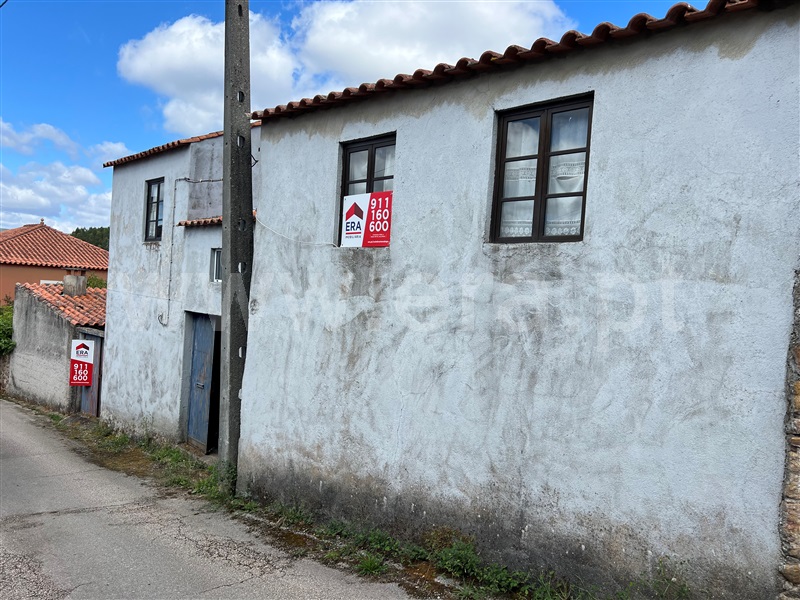 Moradia em Banda T2 / Lousã, Serpins