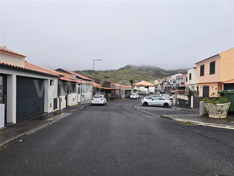 Moradia em Banda T2 / Machico, Caniçal